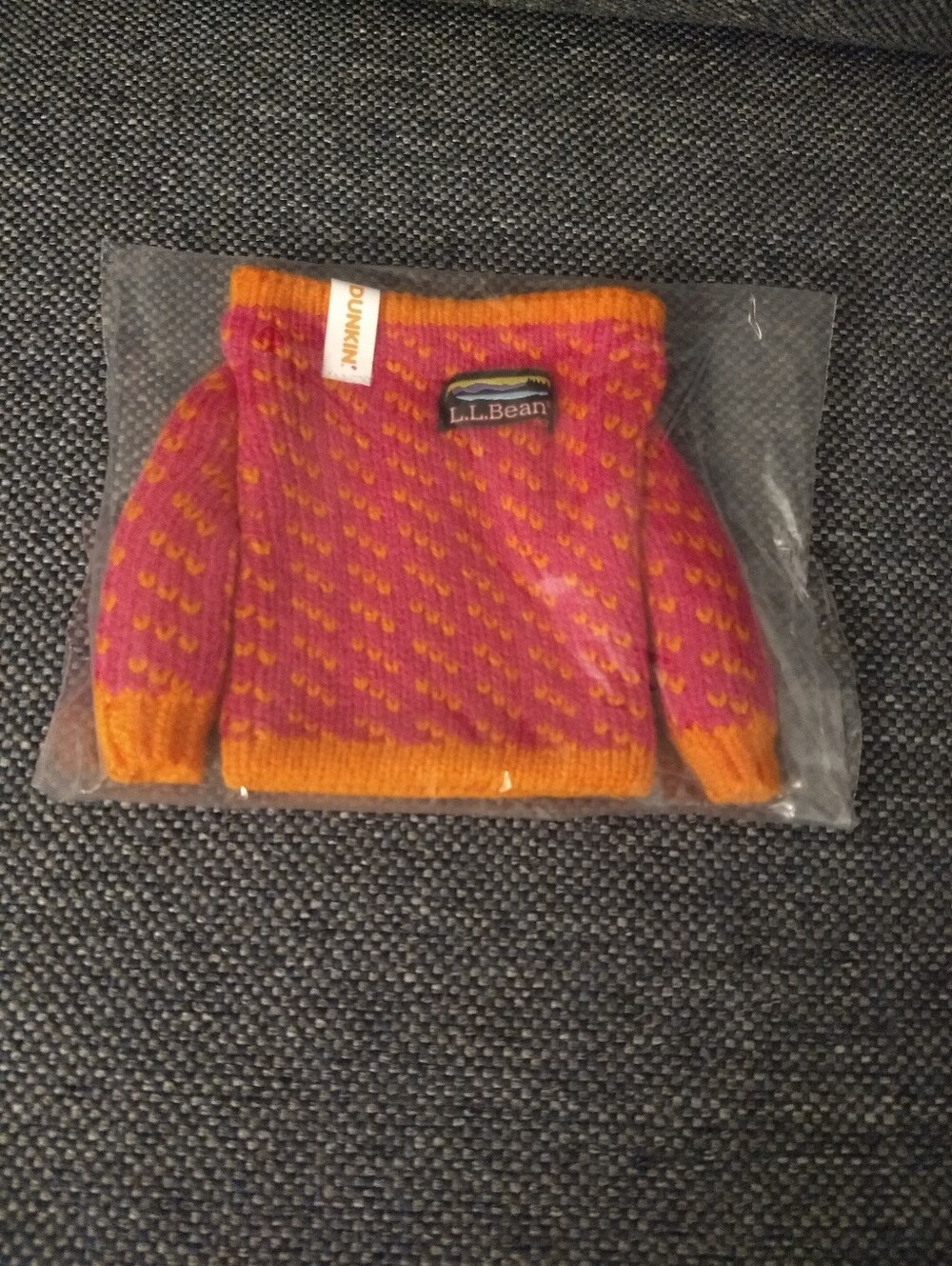 Dunkin L.L. Bean Sweater Cup Sleeve 2026 Fall Limited Edition NWT